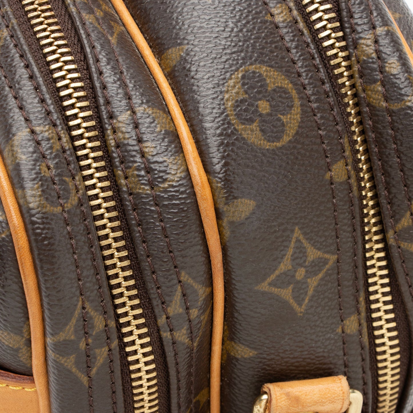 Louis Vuitton Vintage Monogram Canvas Reporter PM Messenger