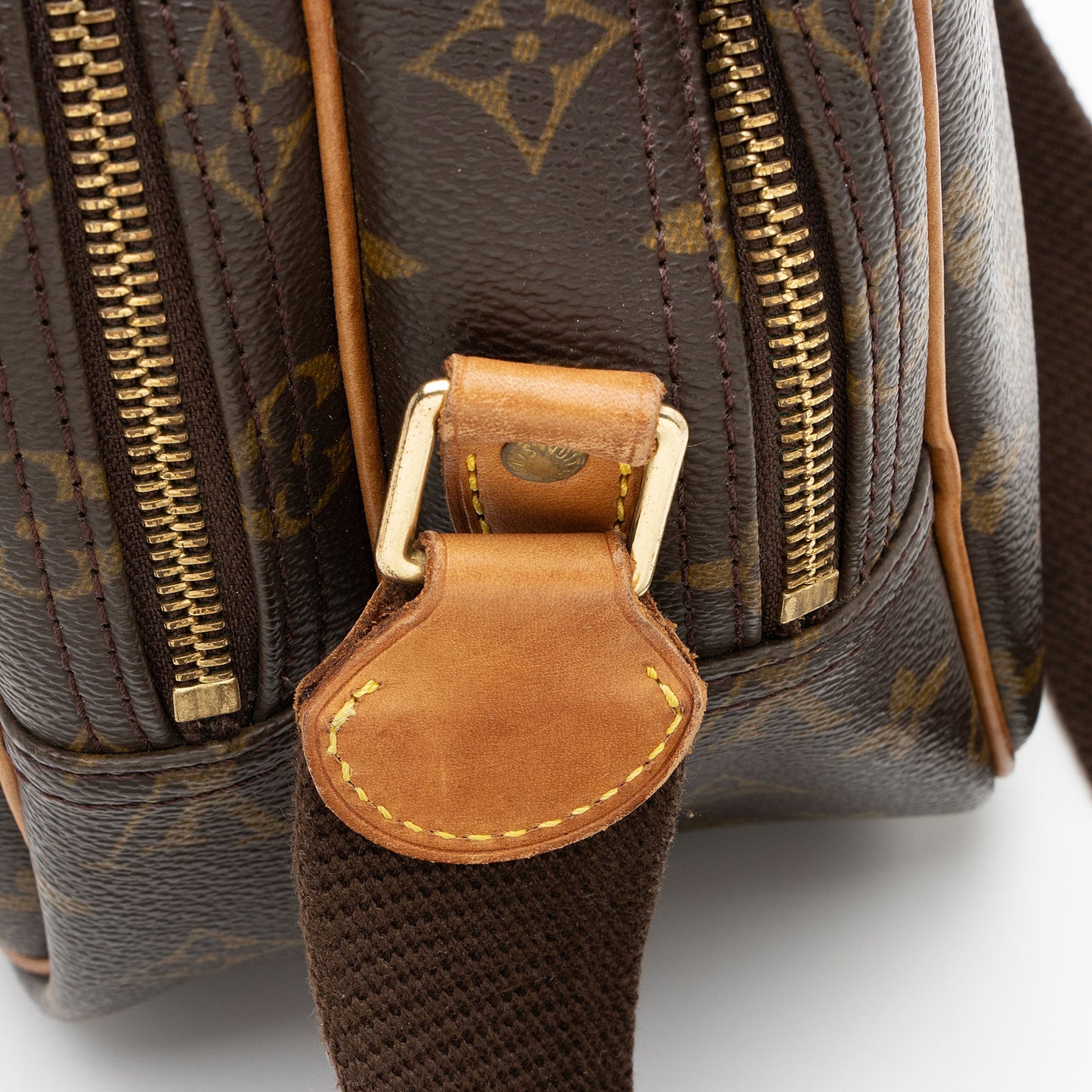Louis Vuitton Vintage Monogram Canvas Reporter PM Messenger