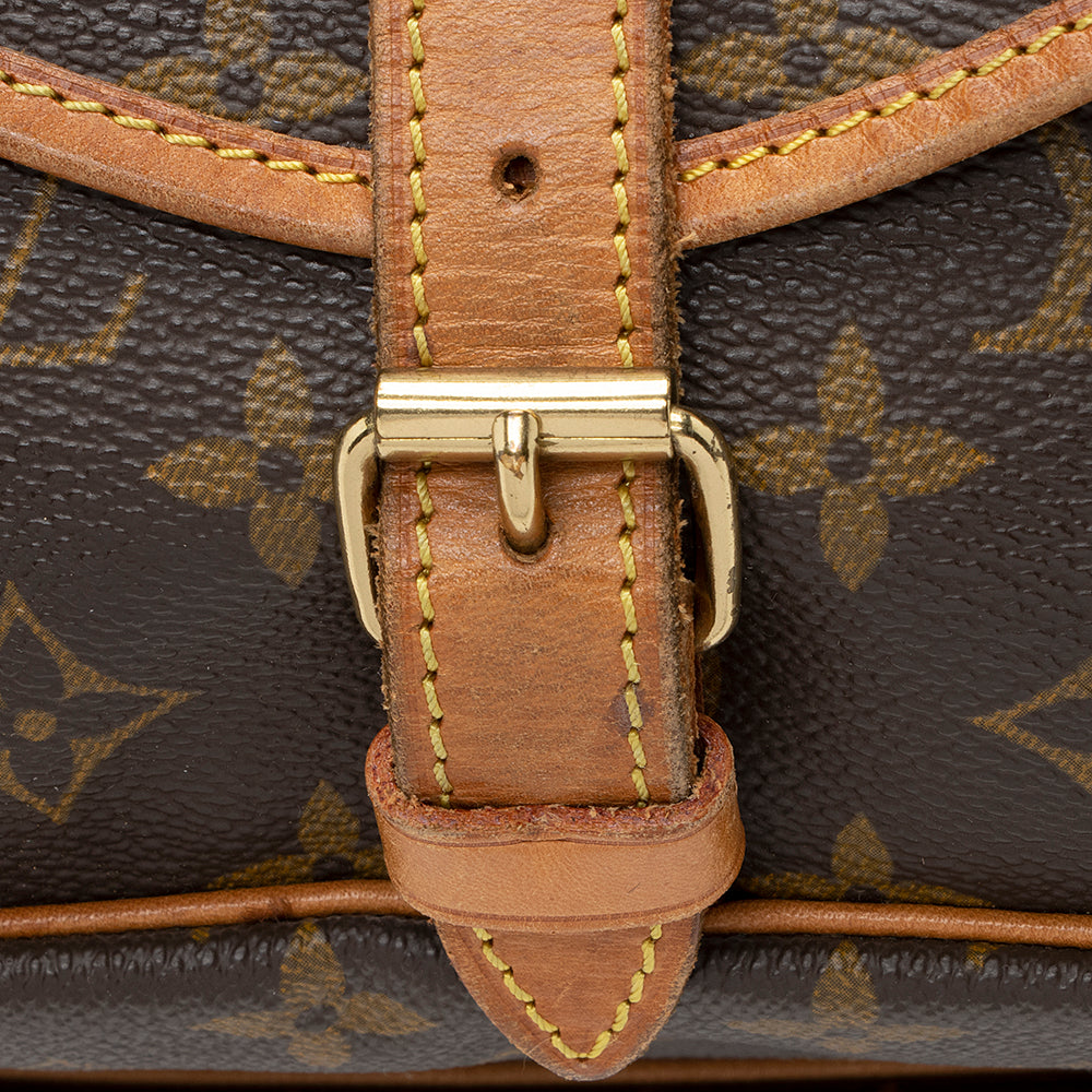 Louis Vuitton Vintage Monogram Canvas Saumur 30 Messenger Bag (SHF-21014)
