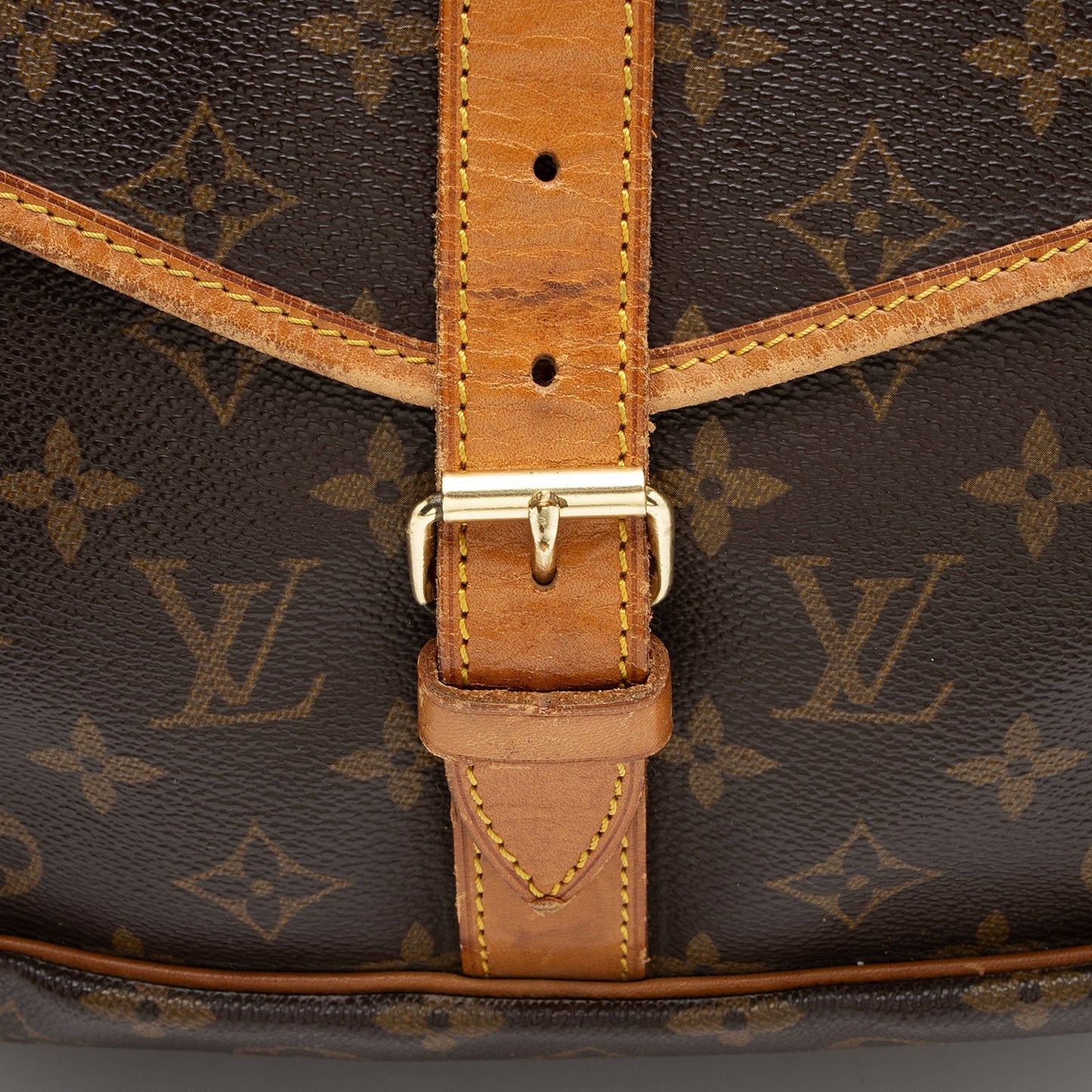 Louis Vuitton Vintage Monogram Canvas Saumur 35 Messenger