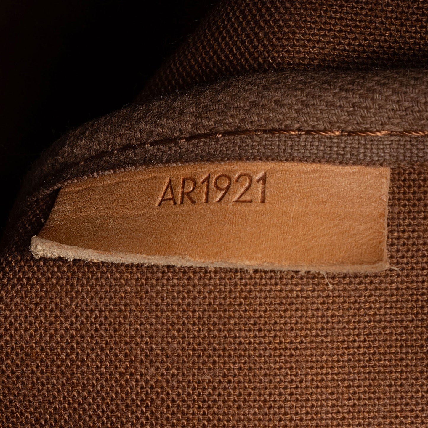 Louis Vuitton Vintage Monogram Canvas Saumur 35 Messenger