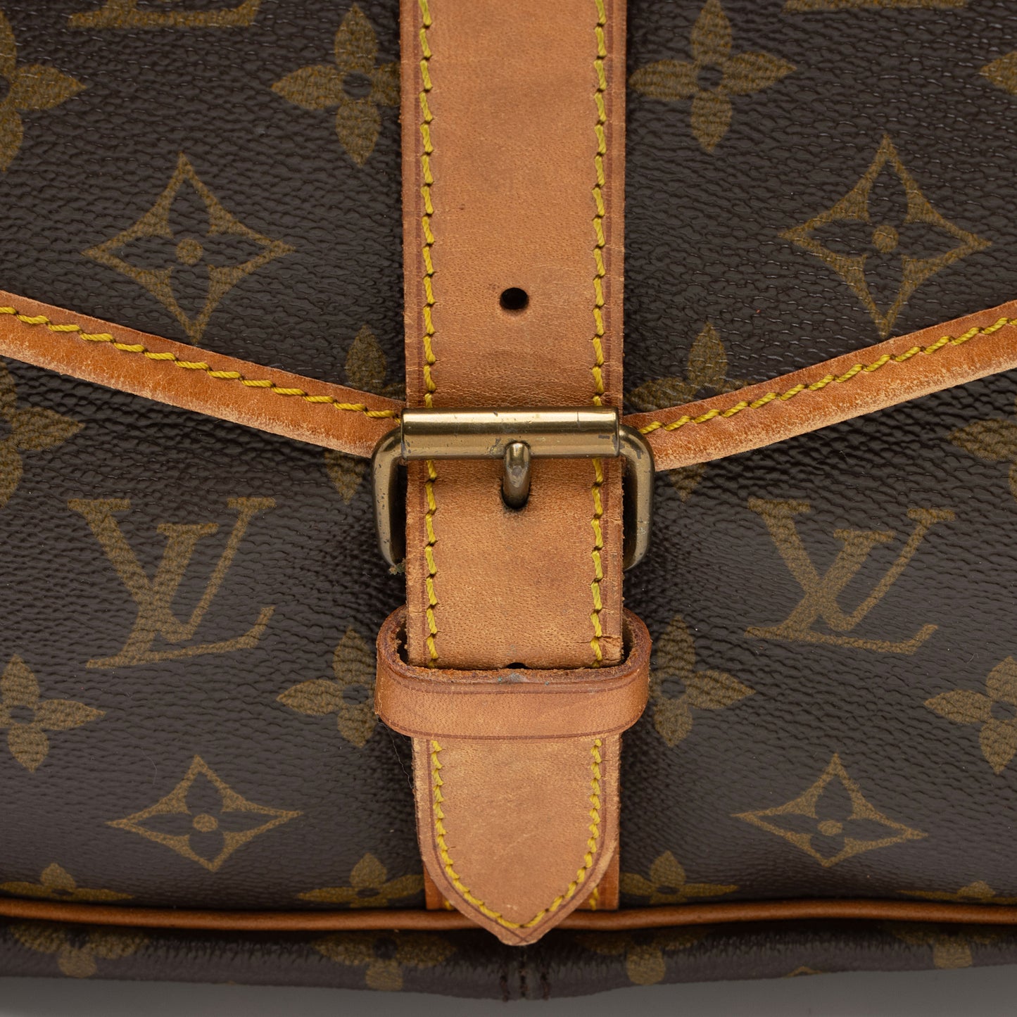Louis Vuitton Vintage Monogram Canvas Saumur 35 Messenger