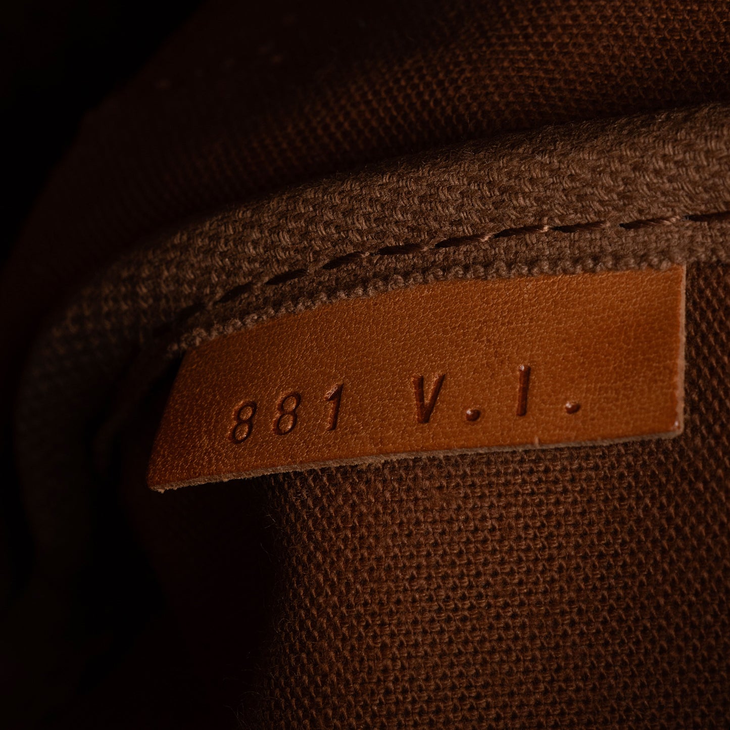 Louis Vuitton Vintage Monogram Canvas Saumur 35 Messenger