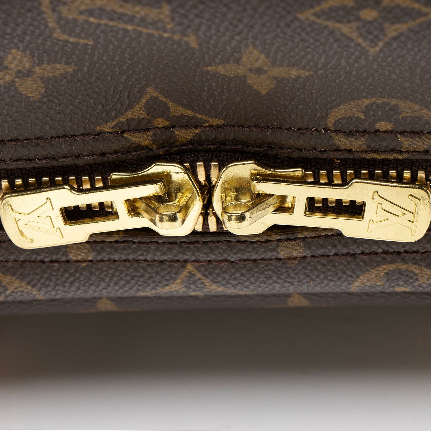 Louis Vuitton Vintage Monogram Canvas Sirius 45 Weekender