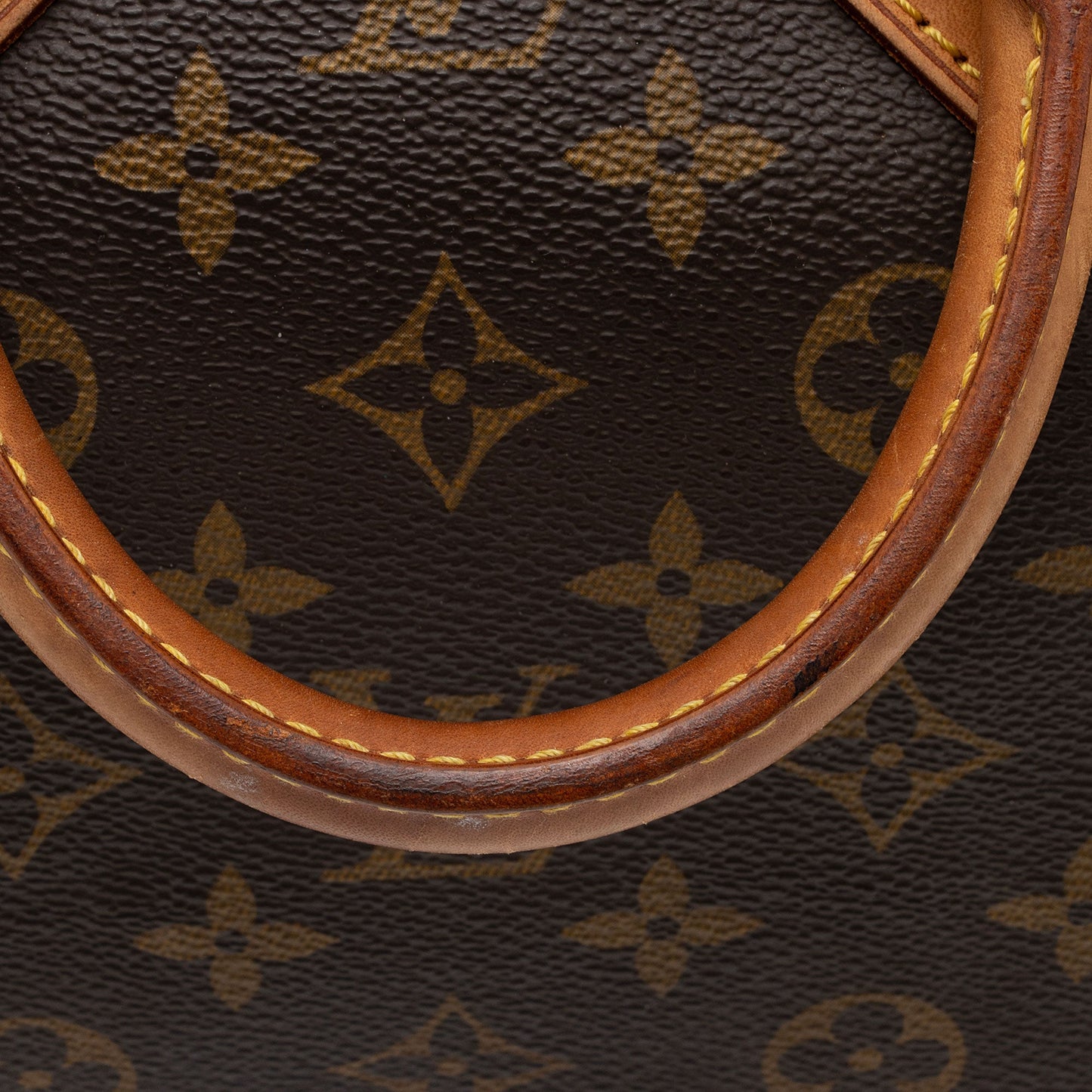 Louis Vuitton Vintage Monogram Canvas Speedy 25 Satchel (SHF-kLTROE)