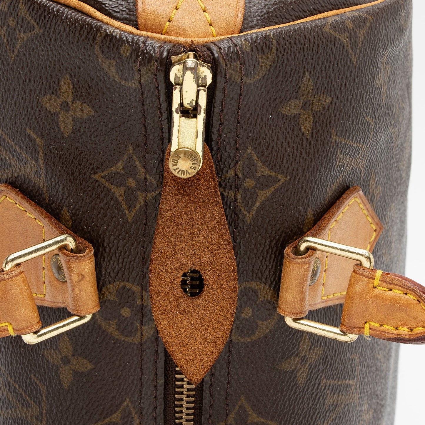 Louis Vuitton Vintage Monogram Canvas Speedy 25 Satchel (SHF-GB815h)