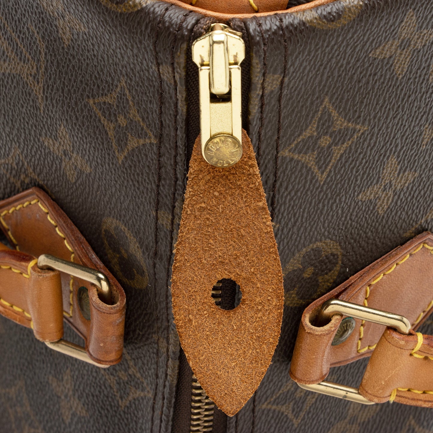 Louis Vuitton Vintage Monogram Canvas Speedy 30 Satchel (SHF-JYOyfJ)