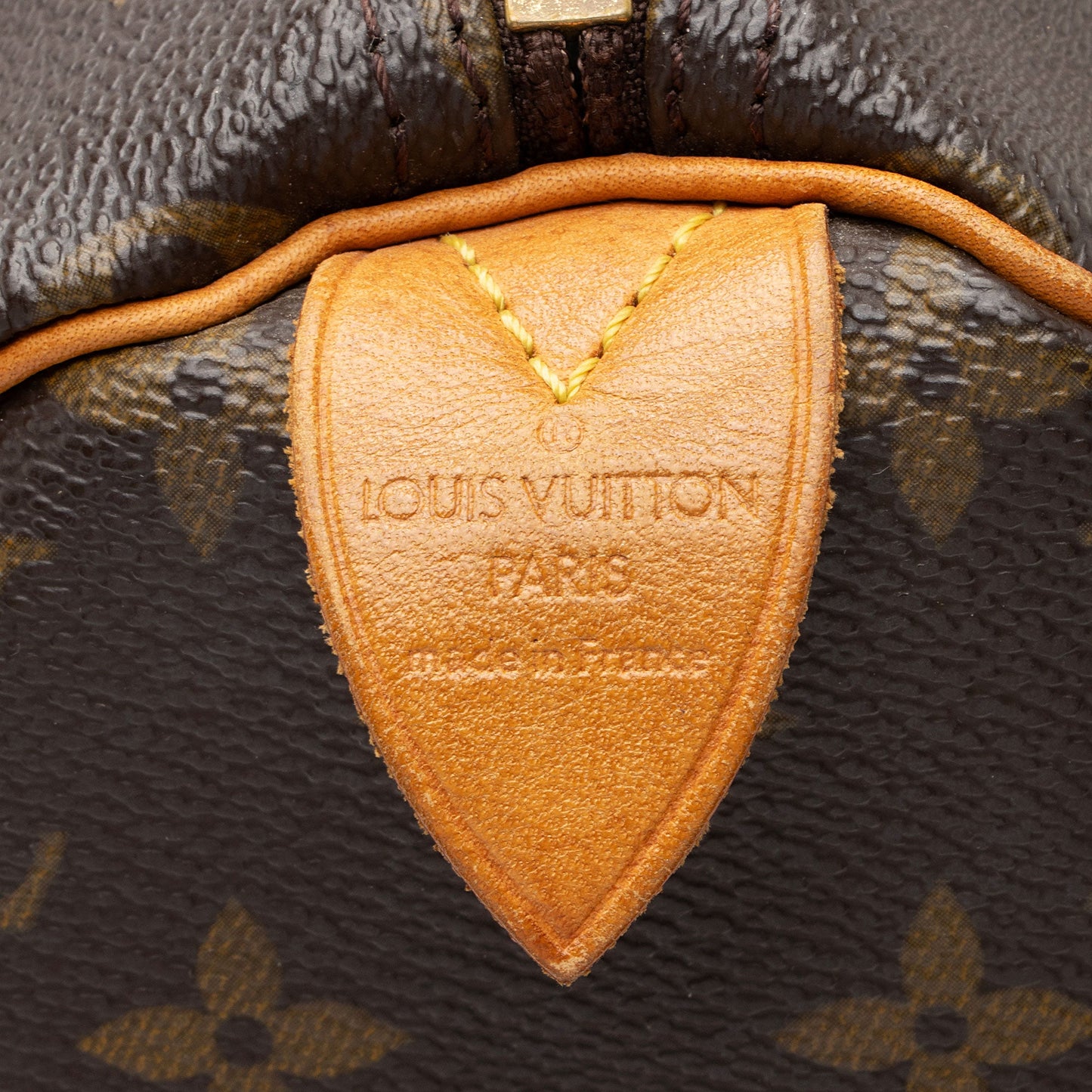 Louis Vuitton Vintage Monogram Canvas Speedy 30 Satchel (SHF-Owe8gC)