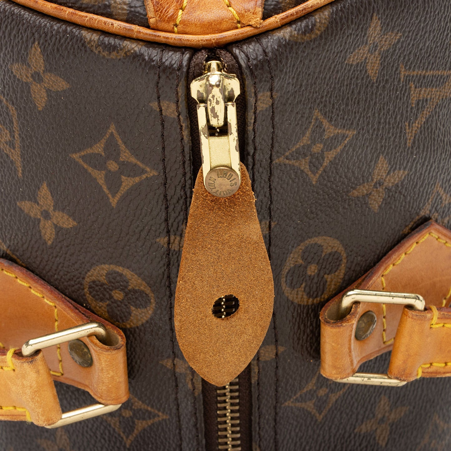 Louis Vuitton Vintage Monogram Canvas Speedy 30 Satchel (SHF-suVW6Y)