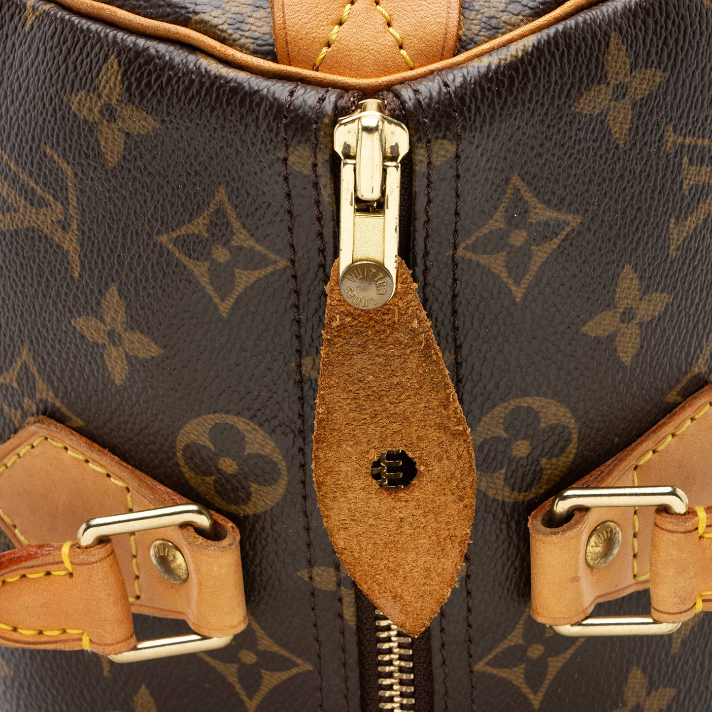 Louis Vuitton Vintage Monogram Canvas Speedy 30 Satchel (SHF-q1arz5)