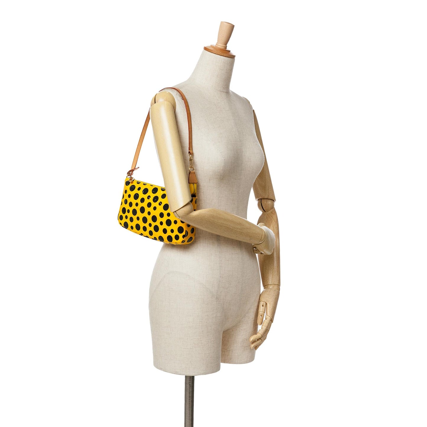 Louis Vuitton Yayoi Kusama Monogram Vernis Dots Infinity Pochette Accessoires