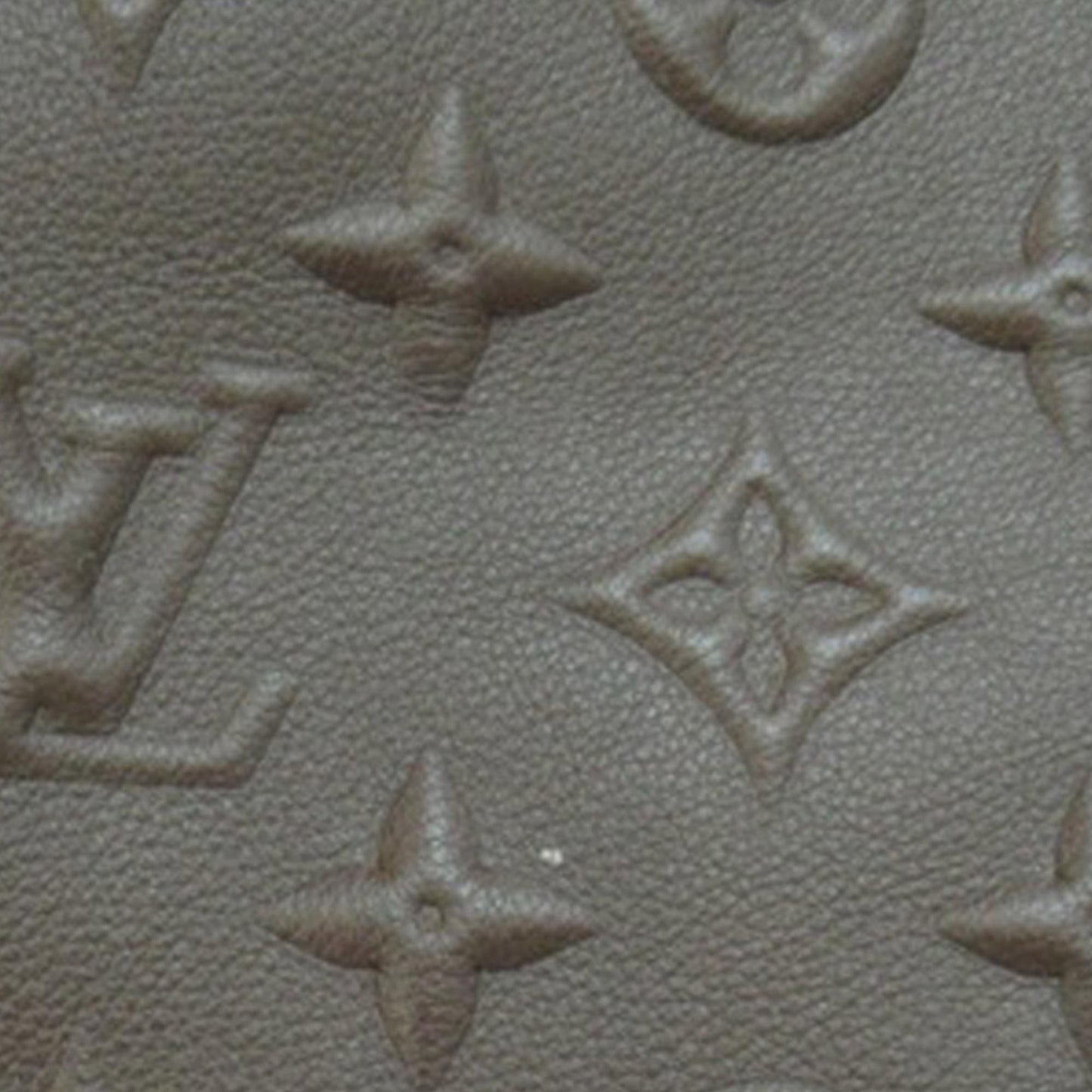Louis Vuitton x EDUN Monogram Revelation Keepall Bandouliere 45 (SHG-GtLY7R)