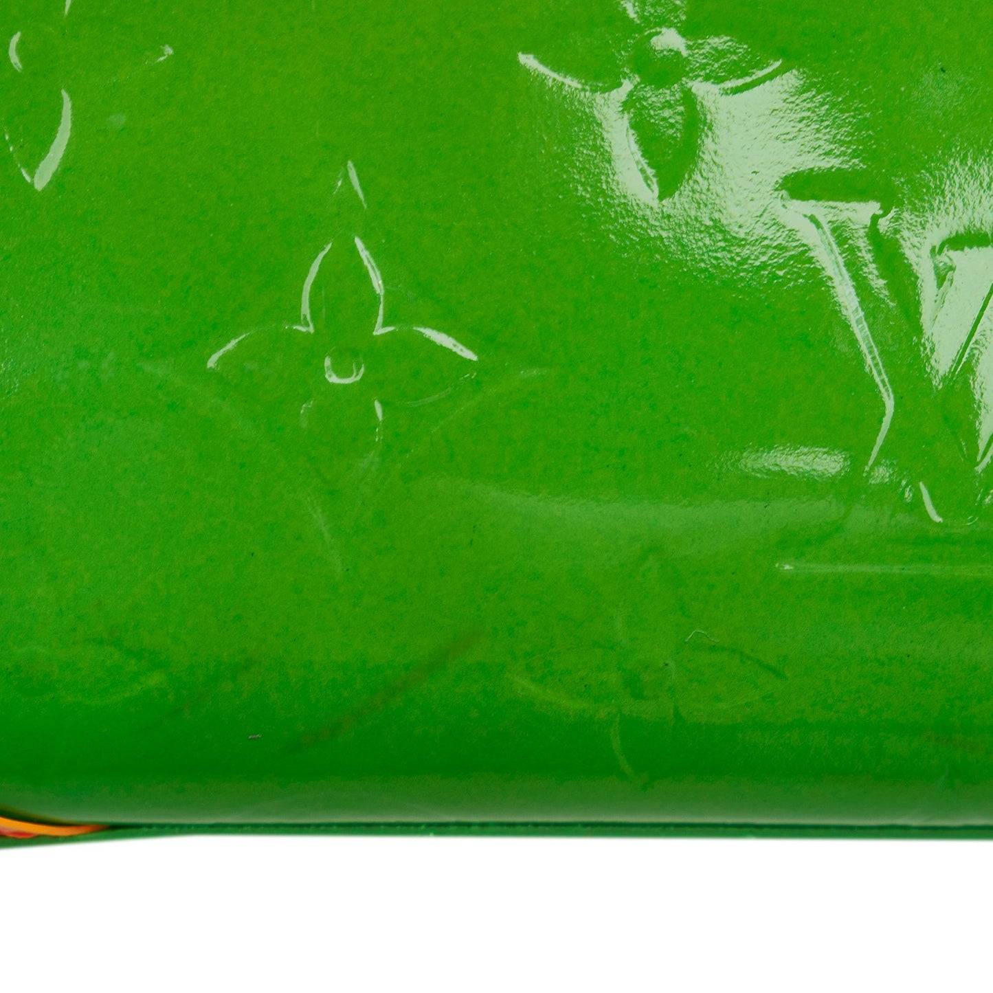 Louis Vuitton x Robert Wilson Monogram Vernis Fluo Reade PM (SHG-OK9ng3)