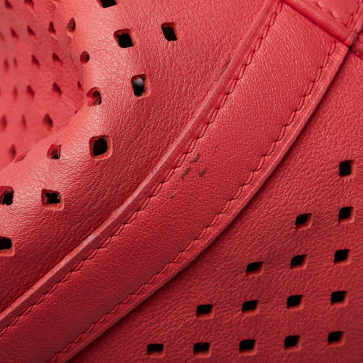 Louis Vuitton x Sofia Coppola Flore Perforated Noe (SHG-muGvcB)