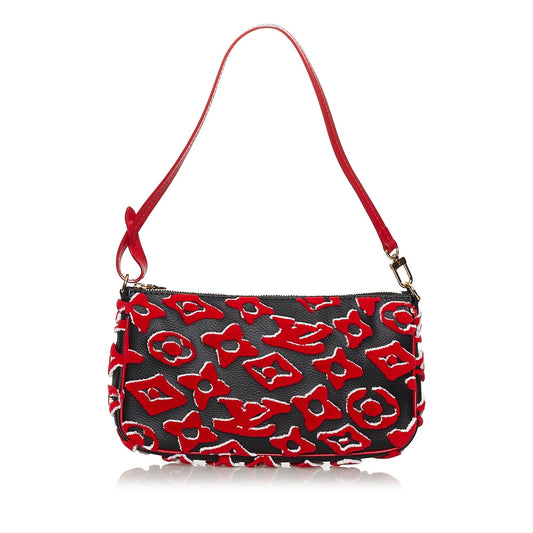 Louis Vuitton x UF Monogram Tufted Pochette Accessoires (SHG-iWZZdR)