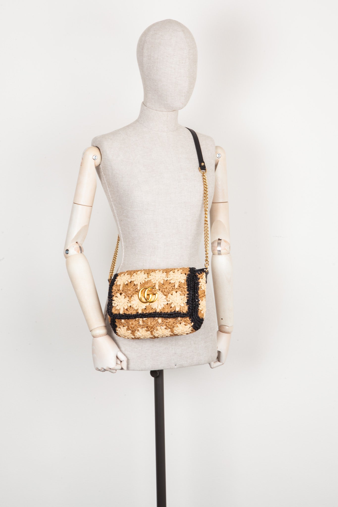Luxury Gucci Trending 2025 Marmont Bag Raffia Beige