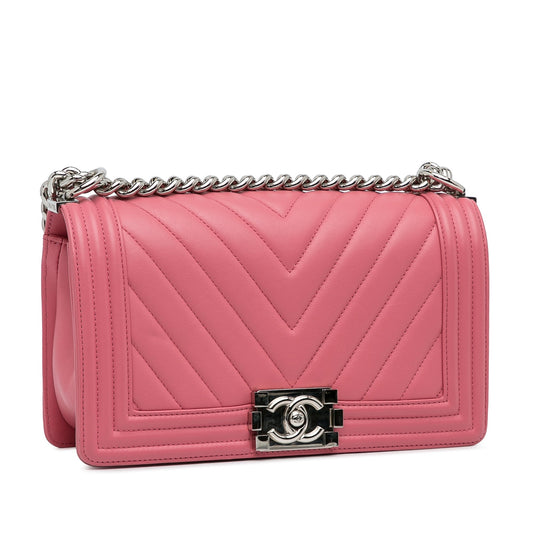 Luxury Chanel Boy Flap Medium Pink Chevron Lambskin Silver
