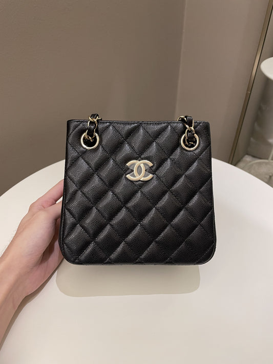 Luxury Chanel Quilted Cc Bucket Bag Black Caviar