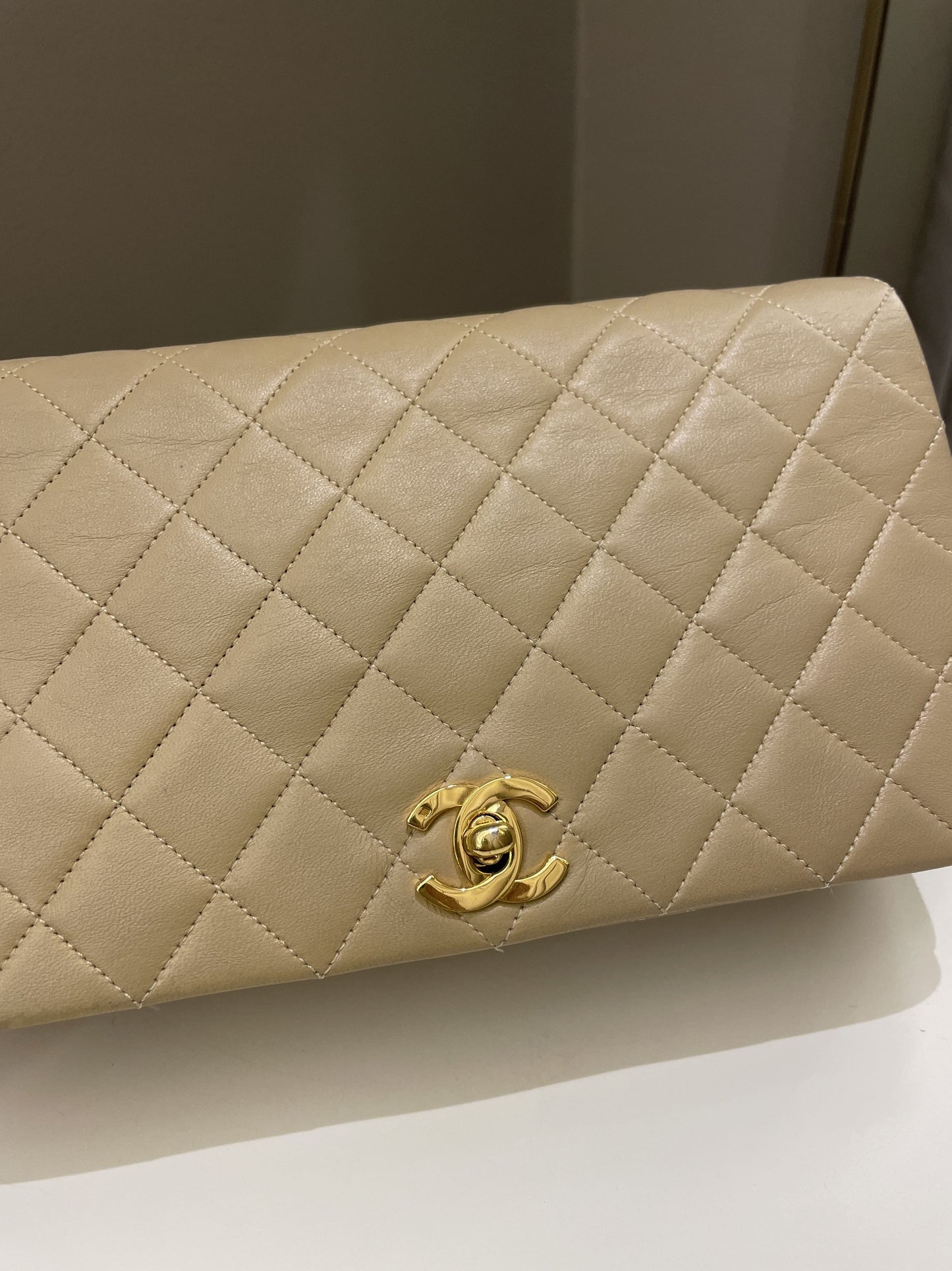 Luxury Chanel Vintage Quilted Full Flap Bag Beige Lambskin