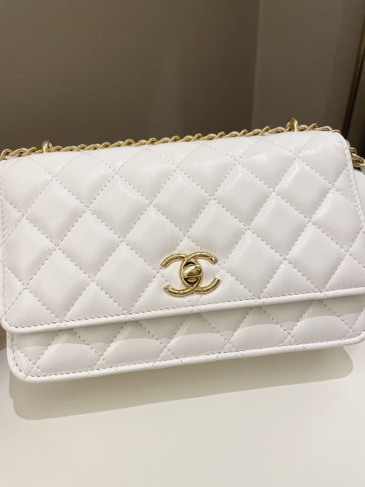 Luxury Chanel Quilted Wallet on Chain White Calfskin