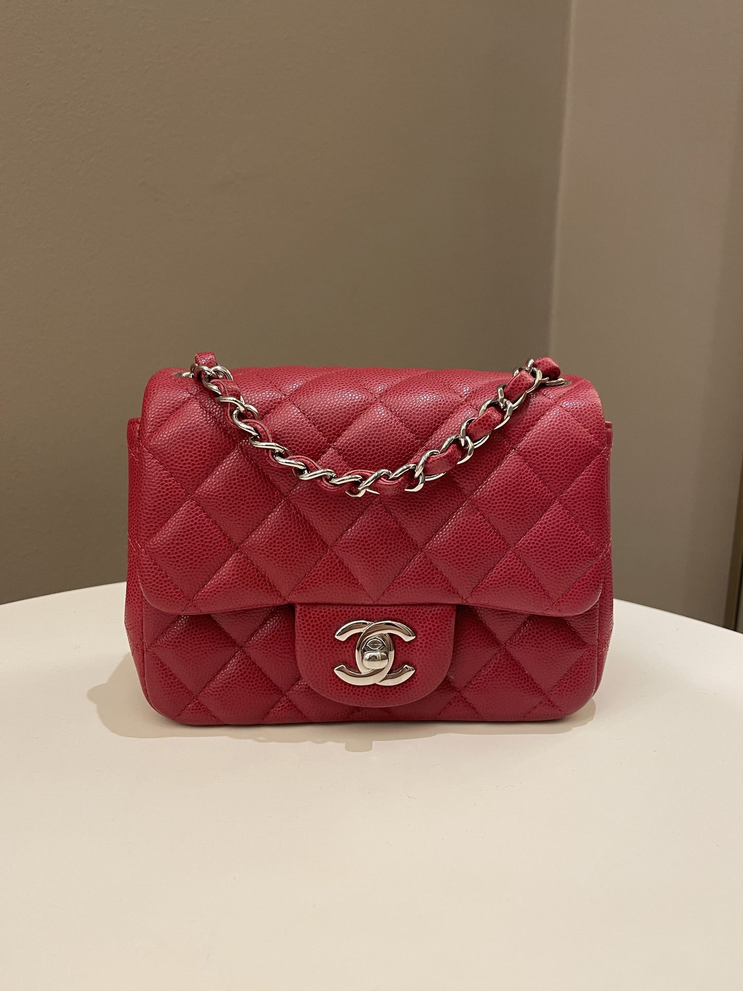 Luxury Chanel 18B Classic Quilted Mini Square Red Caviar
