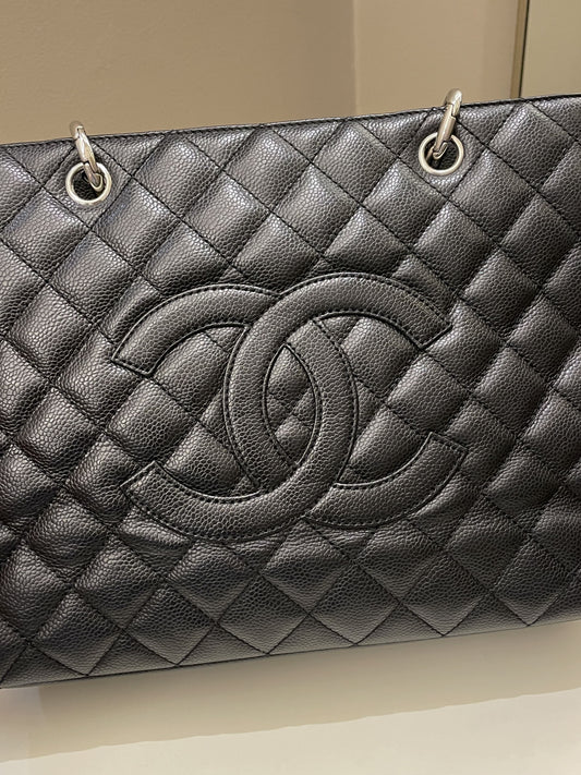 Luxury Chanel Classic Quilted GST Black Caviar