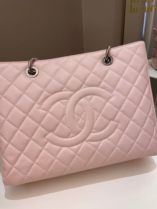 Luxury Chanel Classic Quilted GST Light Pink Caviar