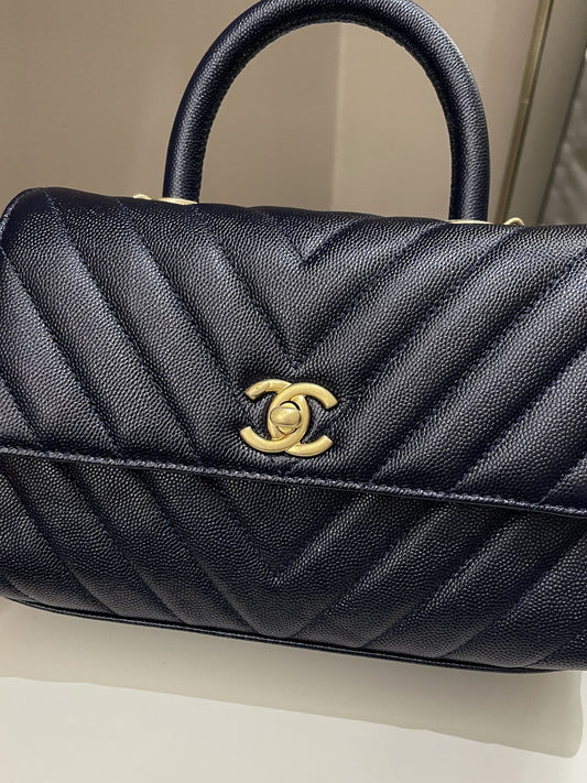 Luxury Chanel Chevron Coco Handle Midnight Blue Caviar