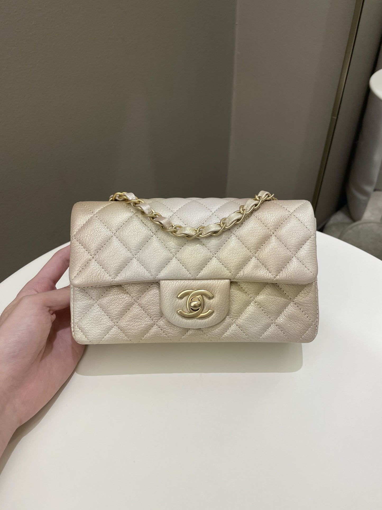 Luxury Chanel 22C Classic Quilted Mini Rectangular Gold Ombré