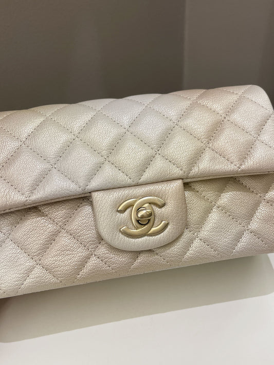 Luxury Chanel 22C Classic Quilted Mini Rectangular Gold Ombré