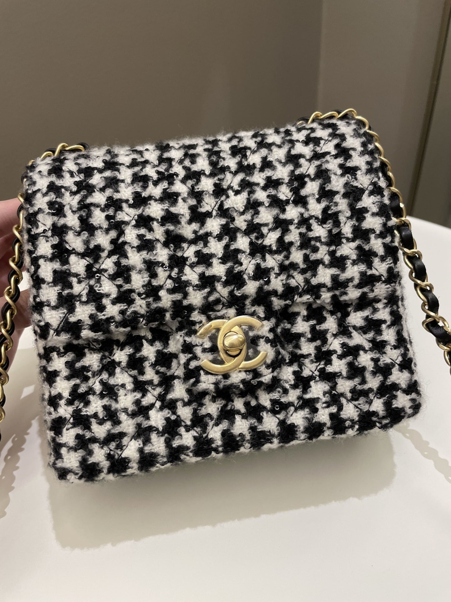 Luxury Chanel 22K Houndstooth Mini Square Black/ White Sequin Tweed