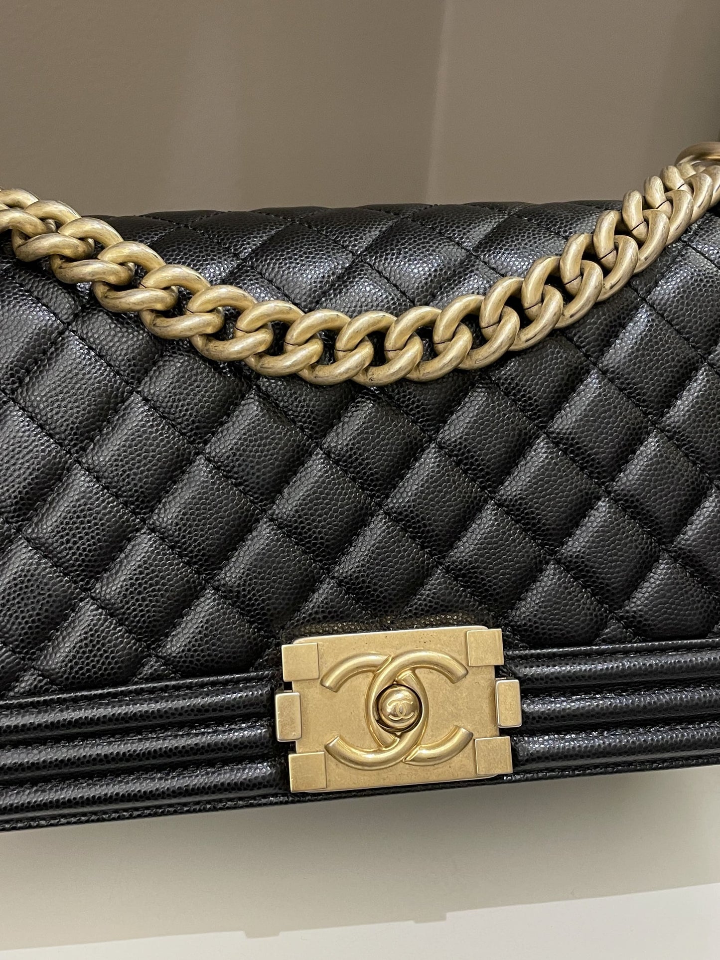 Luxury Chanel Quilted Boy Old Medium Black Caviar