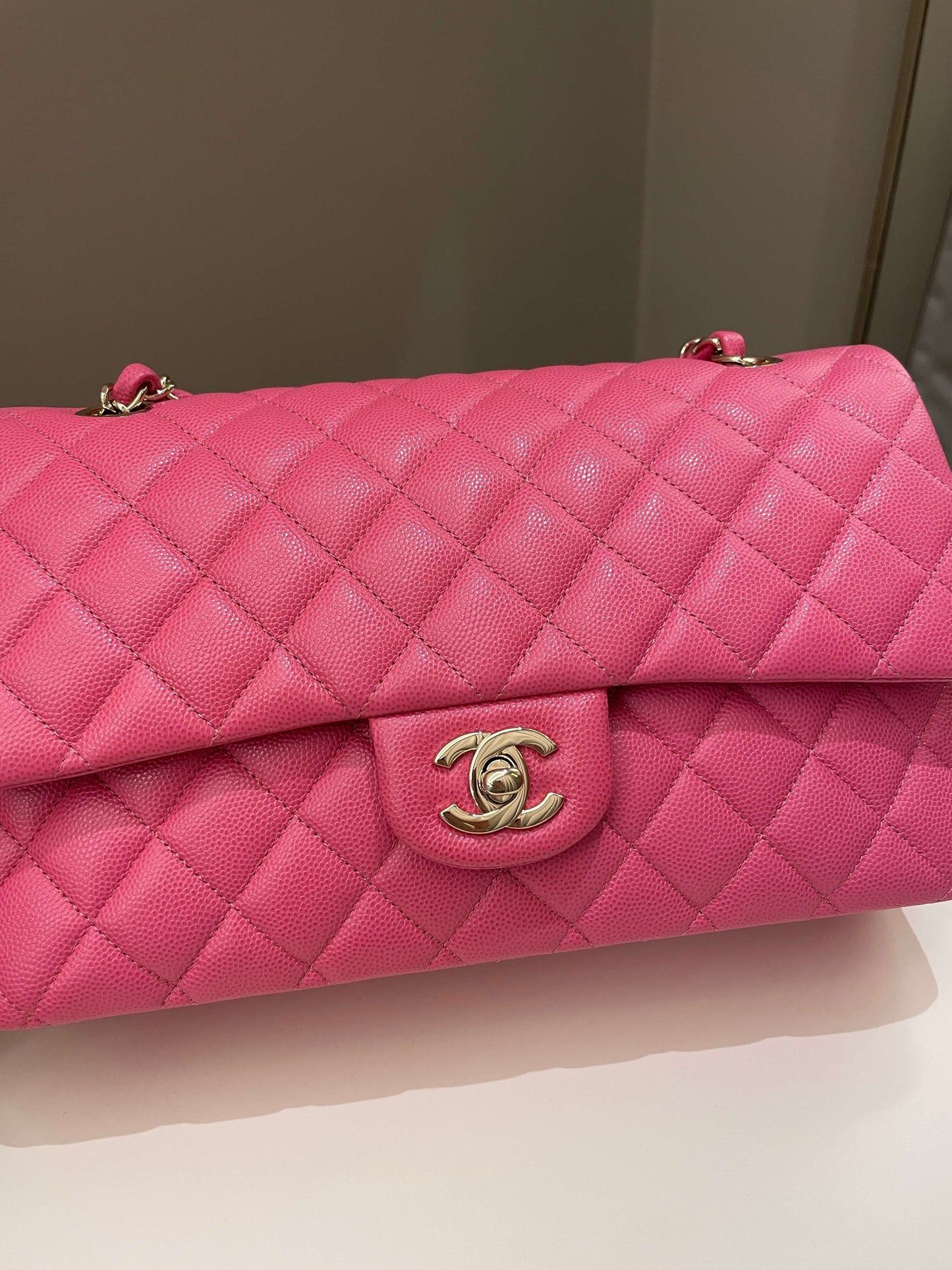 Luxury Chanel Classic Quilted Medium Double Flap Bubblegum Pink Caviar