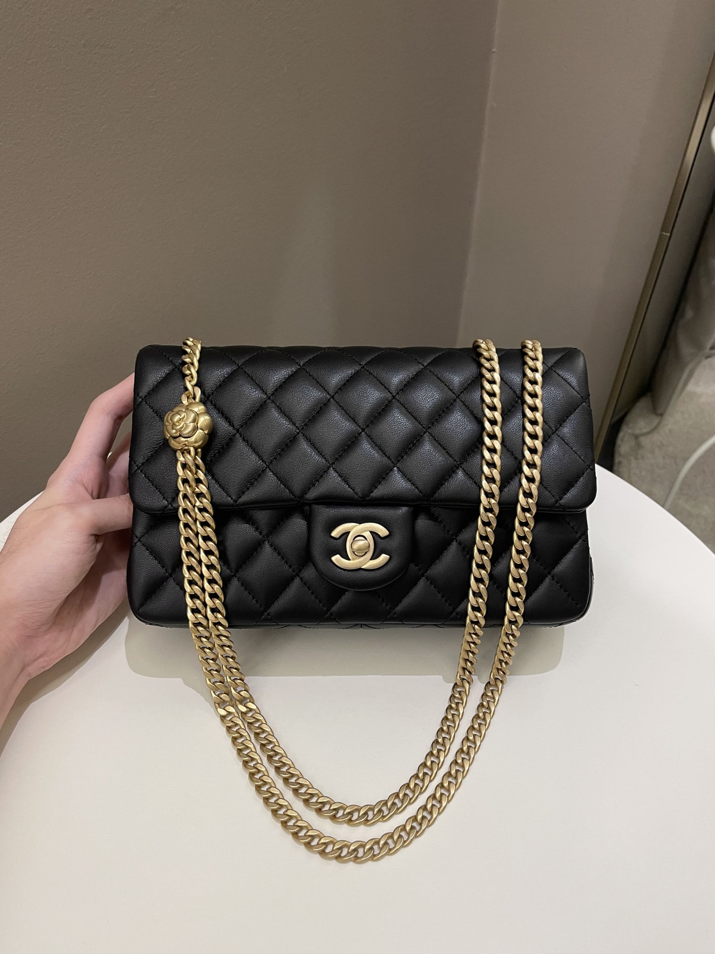 Luxury Chanel 23S Camellia Black Stiff Lambskin