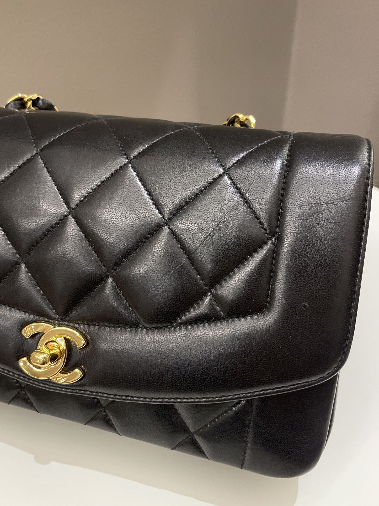 Luxury Chanel Vintage Quilted Diana Flap Bag Black Lambskin