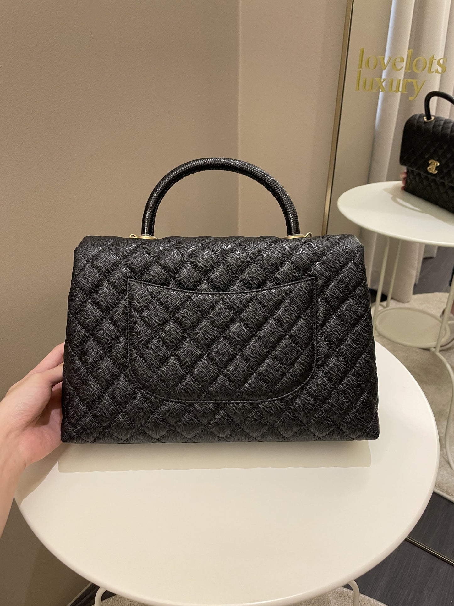 Luxury Chanel Classic Quilted Coco Lizard Handle Black Caviar