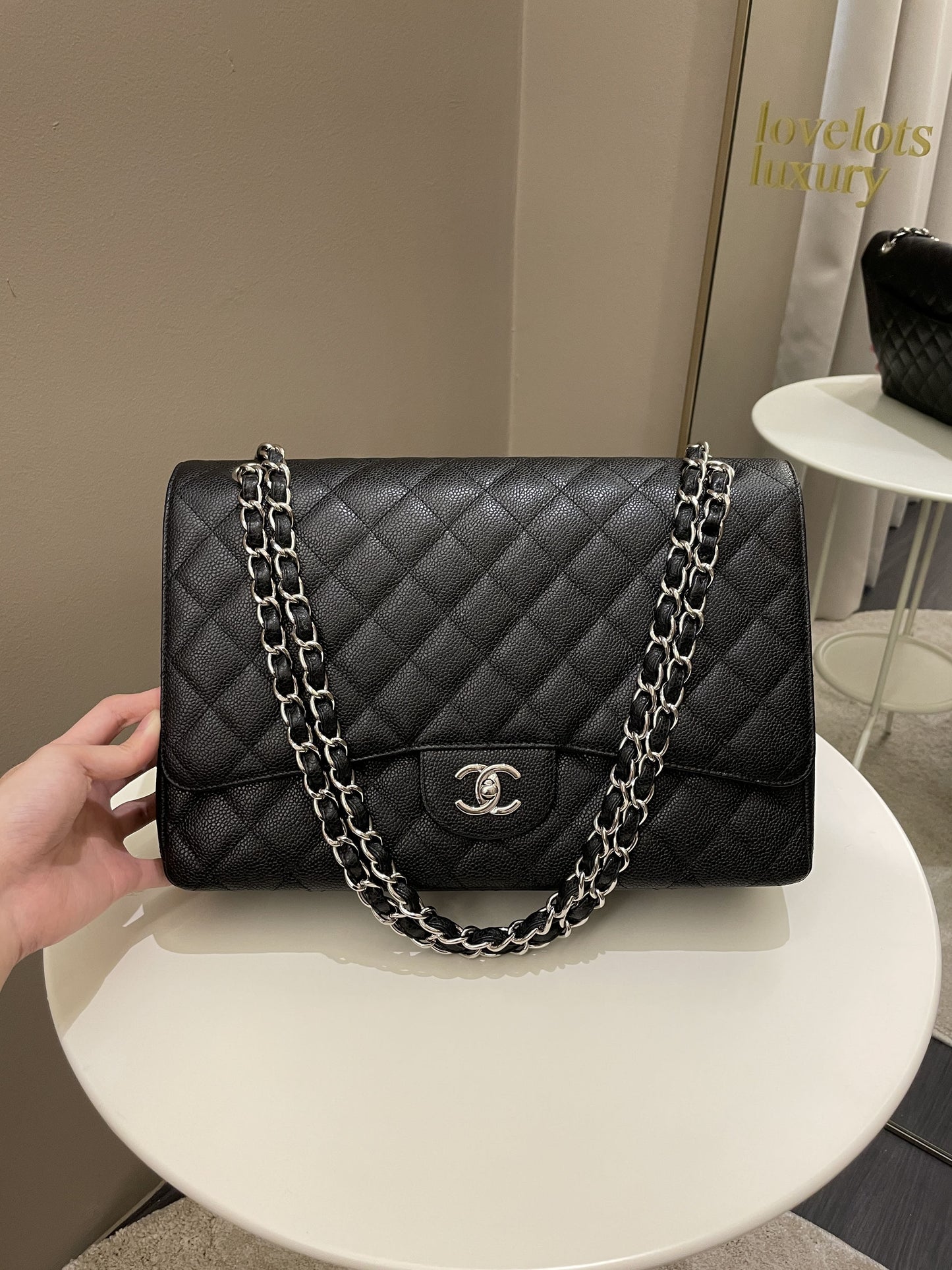 Luxury Chanel Classic Quilted Maxi Single Flap Black Caviar
