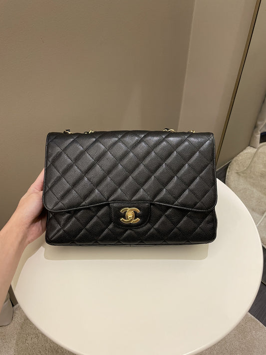 Luxury Chanel Classic Quilted Jumbo Single Flap Black Caviar