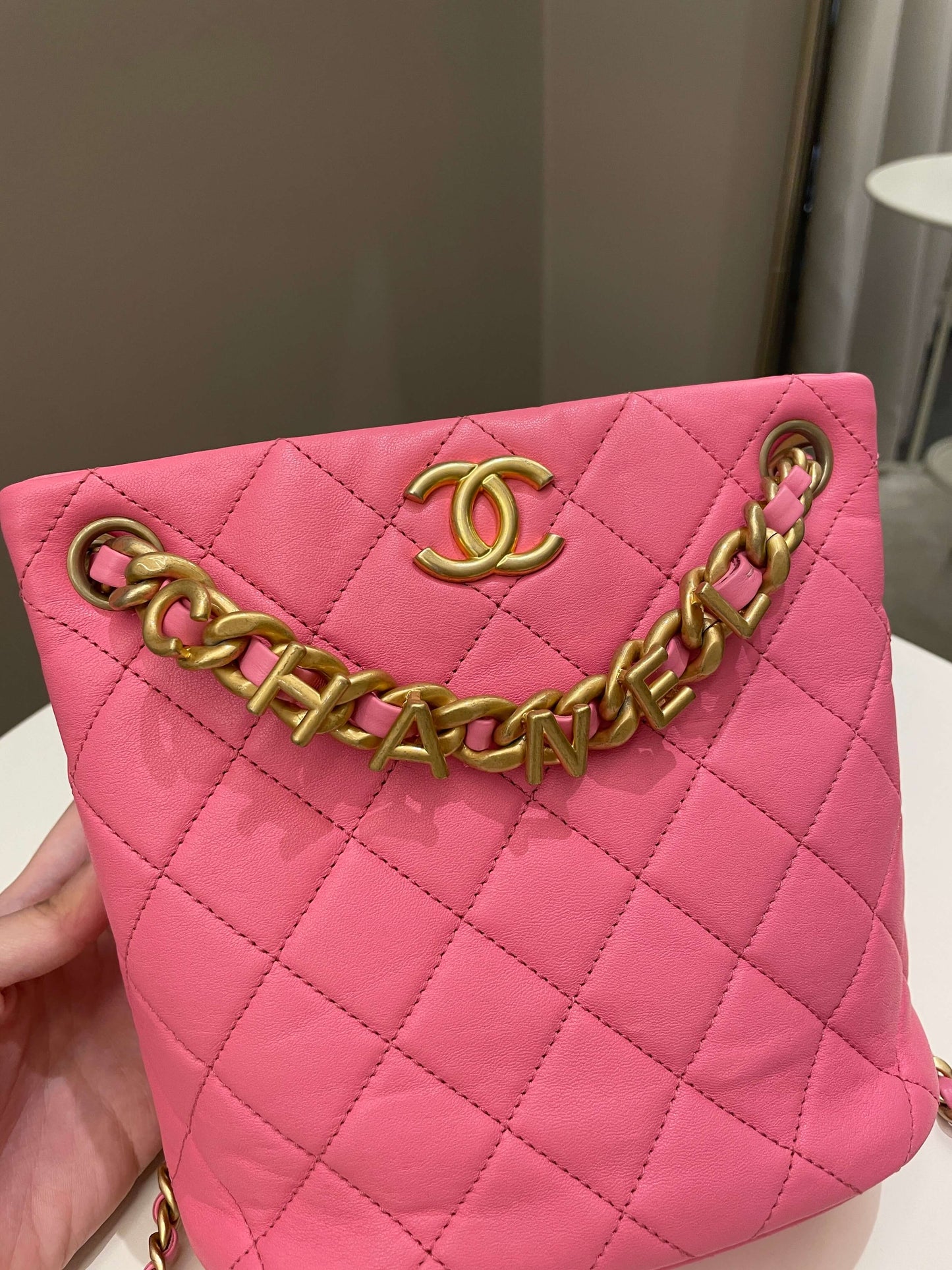 Luxury Chanel 23P Drawstring Bucket Bag Pink Stiff Lambskin