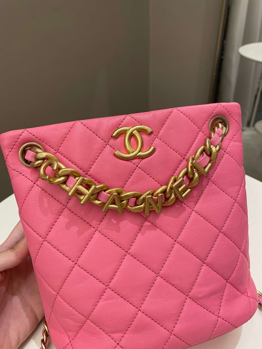 Luxury Chanel 23P Drawstring Bucket Bag Pink Stiff Lambskin