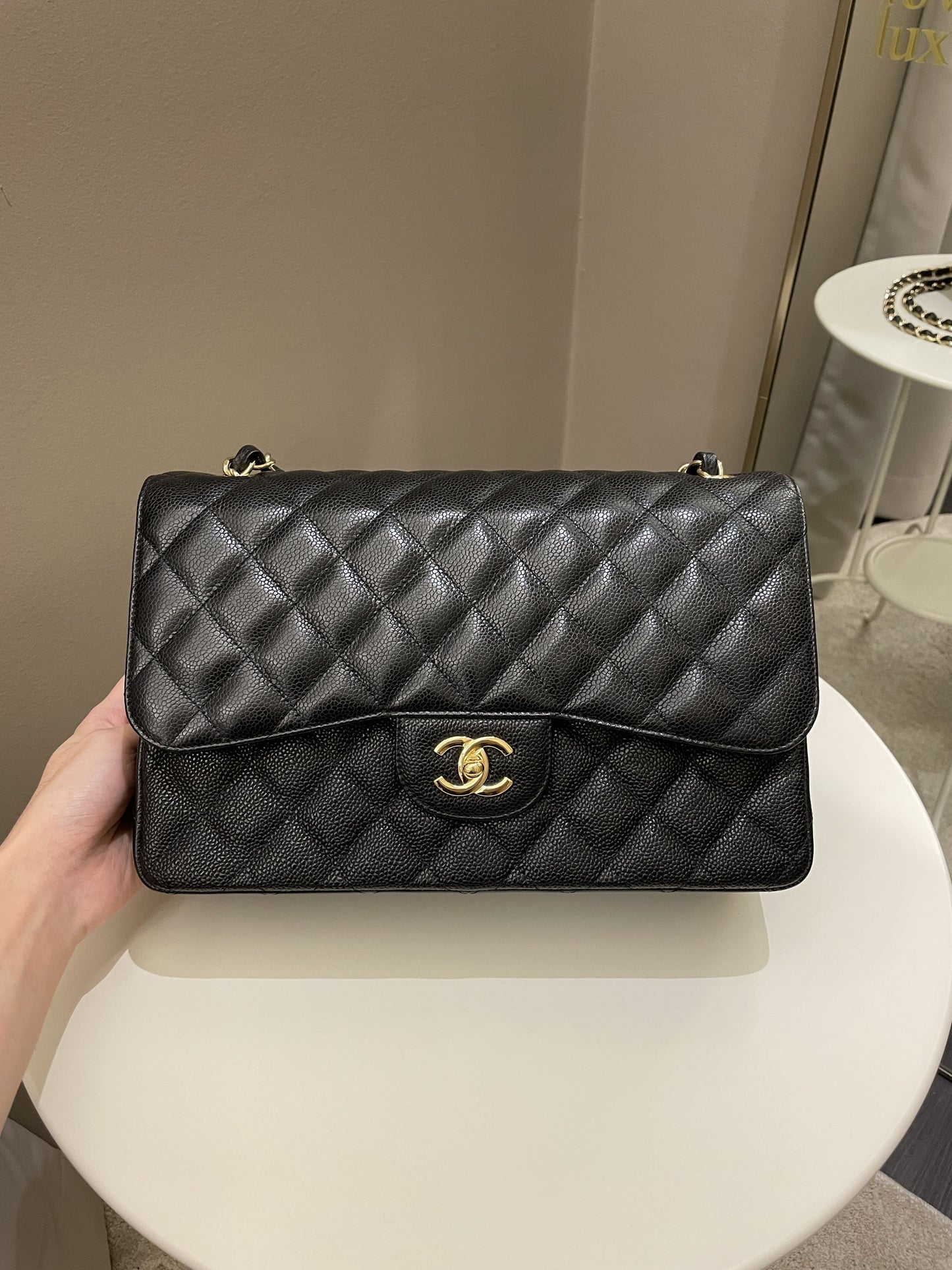 Luxury Chanel Classic Jumbo Double Flap Black Caviar