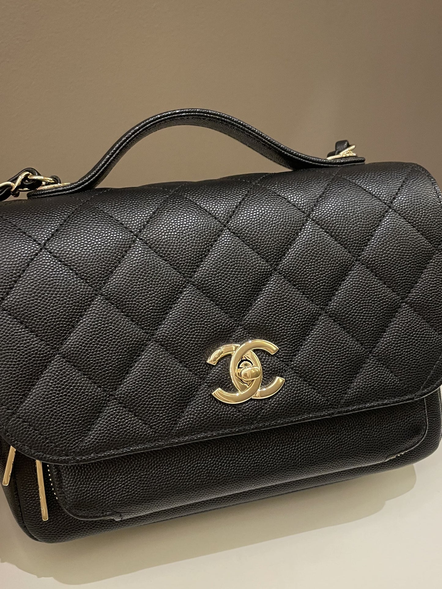 Luxury Chanel Business Affinity Flap Black Caviar