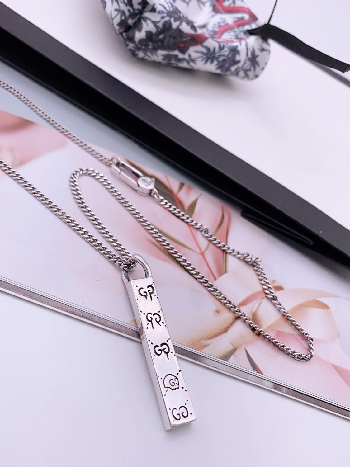 Luxury Gucci GG STERLING SILVER GHOST BAR PENDANT