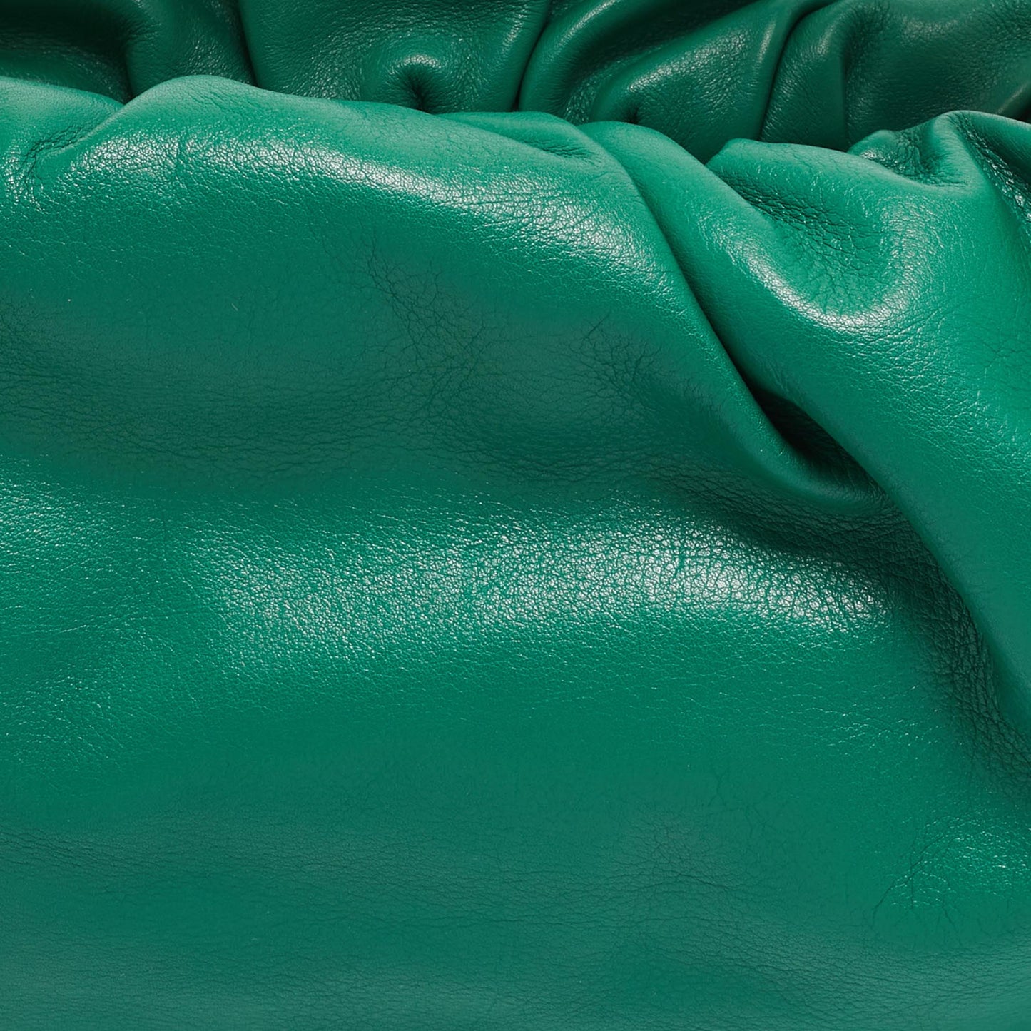 Luxury Bottega Veneta Green Leather The Chain Pouch Bag