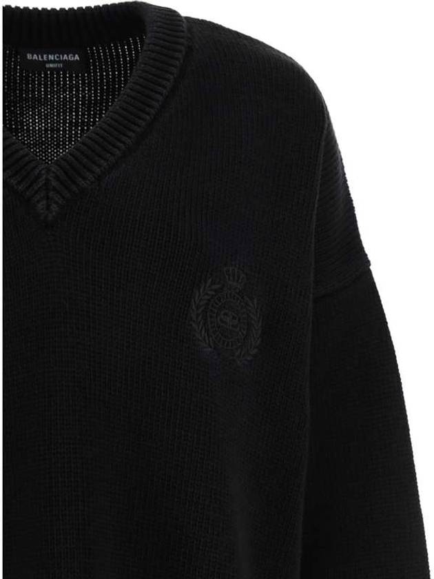 Luxury Balenciaga Men's Back Logo V-Neck Knit Top Black