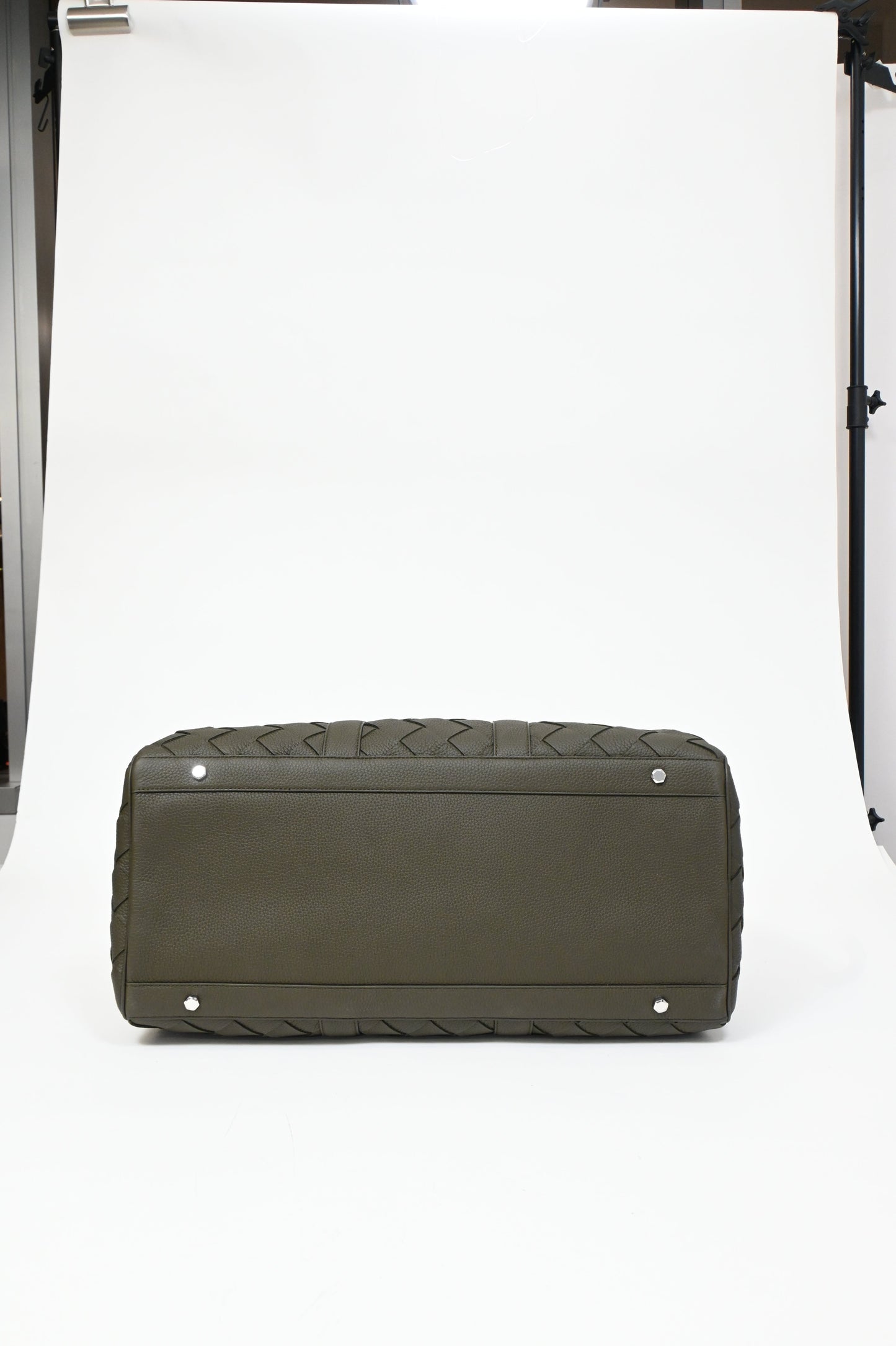 Luxury Bottega Veneta Intrecciato Cabin Duffle Bag in Olive Calf Leather