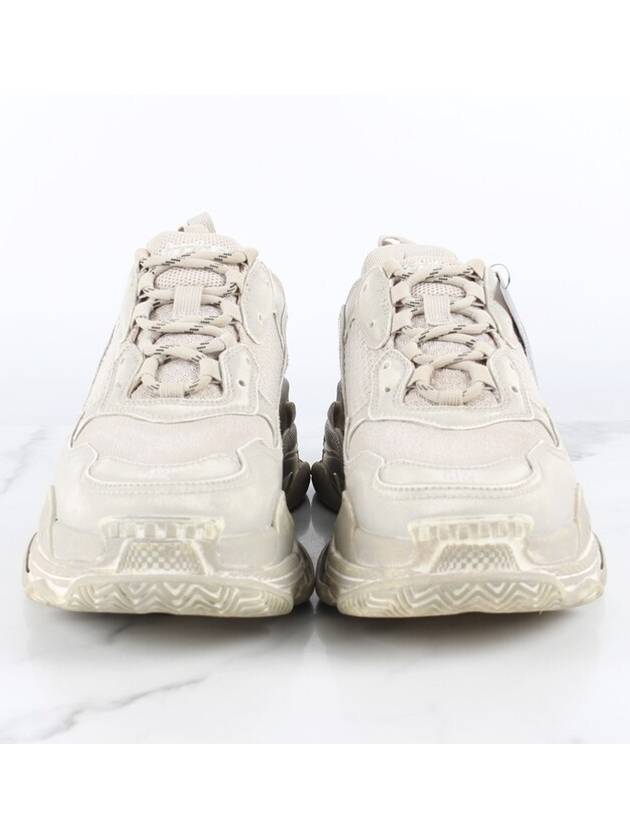 Luxury Balenciaga Faded Triple S Sneakers 42 270