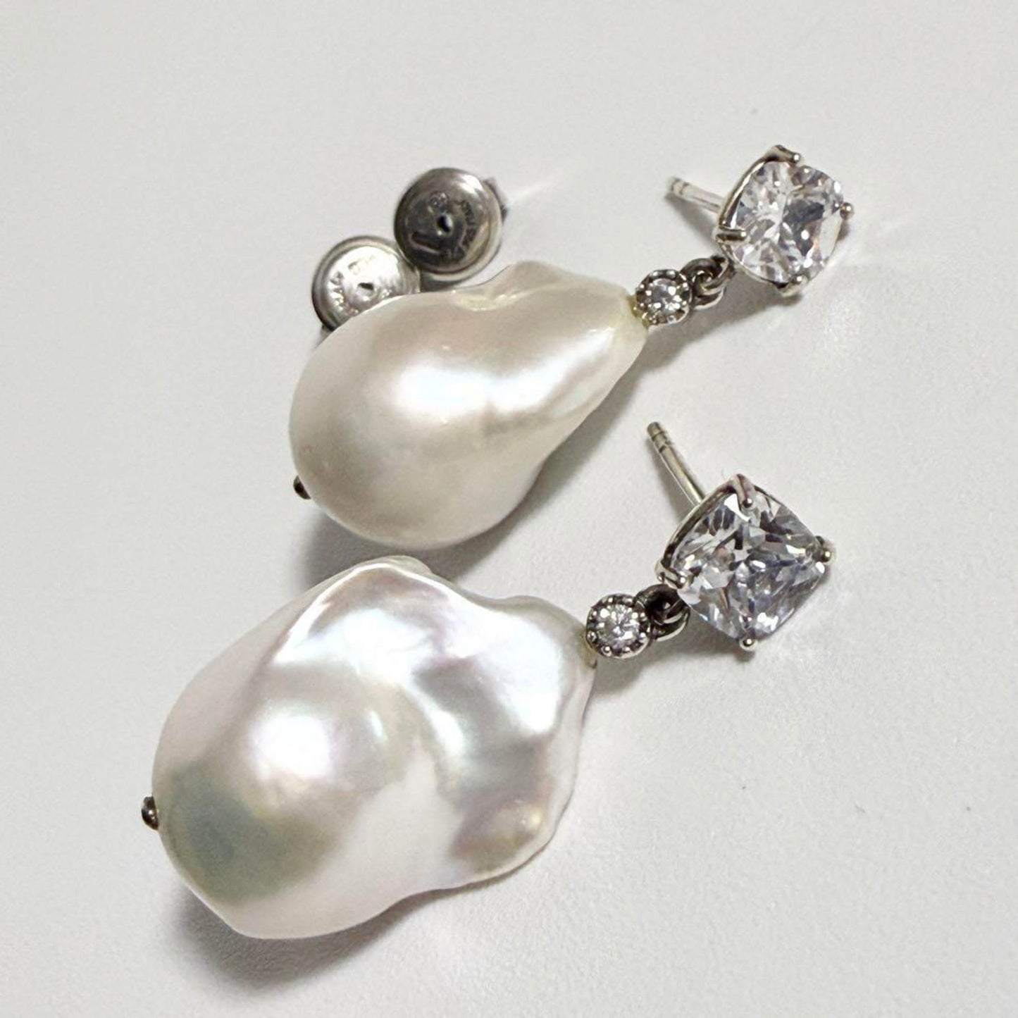 Luxury Bottega Veneta Rhinestone  925 Drop Earrings ()