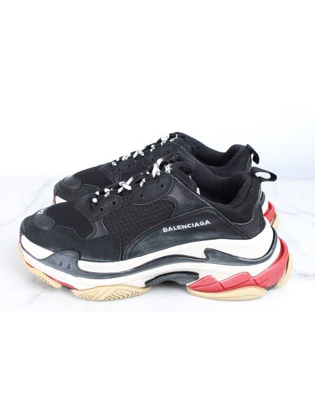 Luxury Balenciaga Triple S black red sneakers 42 270