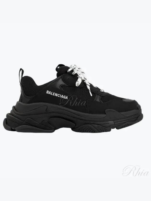 Luxury Balenciaga Triple S Low Top Sneakers Black